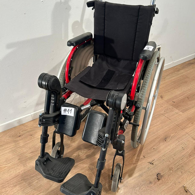 Otto Bock Kinderrolstoel #11