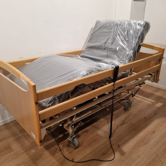 Invacare Parlup #67 Elektrisch Hoog Laag Demontabel Thuiszorgbed