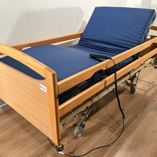 Invacare Parlup 67-001 Demontabel Elektrisch Hoog Laag Thuiszorgbed