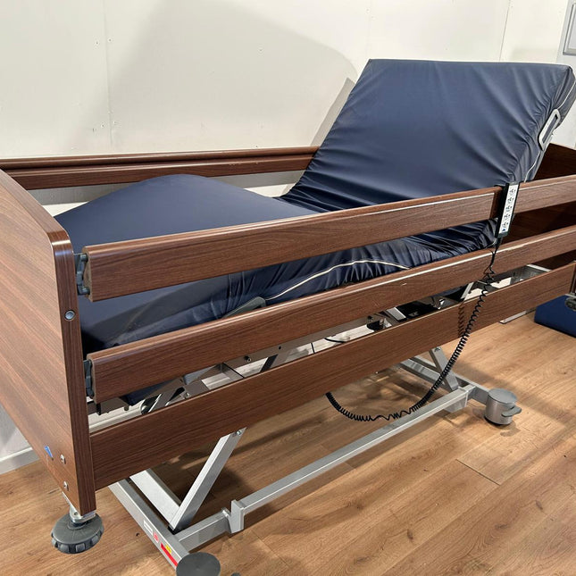 Stiegelmeyer #72A Elektrisch Hoog Laag Thuiszorg-bed