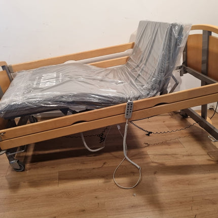 Braekevelt Alpha #79A Elektrisch Hoog Laag Thuiszorg-bed