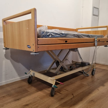 Invacare SB 750 #80C Elektrisch Hoog Laag Demontabel Thuiszorg-bed