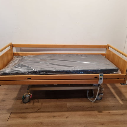 Invacare SB 750 #80C Elektrisch Hoog Laag Demontabel Thuiszorg-bed