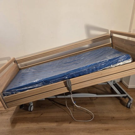 Bock Practico Lie Low 25/80 #87B Elektrisch Hoog-Laag-Laag Thuiszorgbed | Extra Laag | Met Garantie