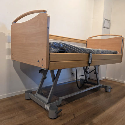 Stiegelmeyer Elvido-Vervo #11J Elektrisch Hoog-Laag Thuiszorgbed | Extra Laag | Met Garantie