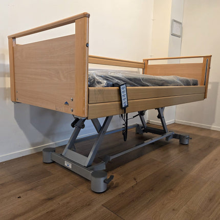 Stiegelmeyer Elvido-Brevo #11L Elektrisch Hoog-Laag Thuiszorgbed | Extra Laag | Met Garantie