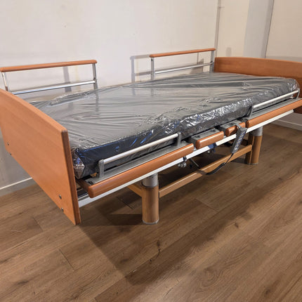 Volker 3080 MA #30E-001 Elektrisch Hoog-Laag Thuiszorgbed | Met Garantie